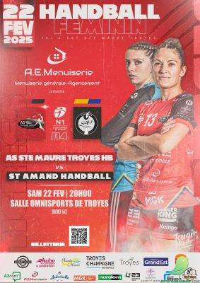 Hand féminin avec Troyes Sainte Maure - 0